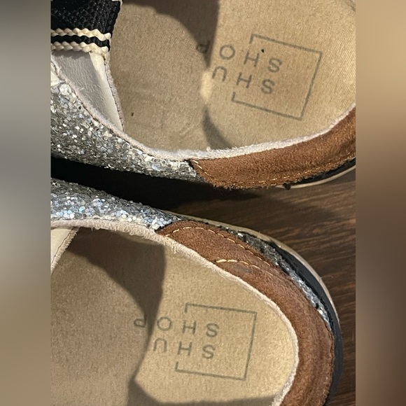 ShuShop Paula Size 6 Silver Glitter with Black and Brown Accents - Picture 8 of 10